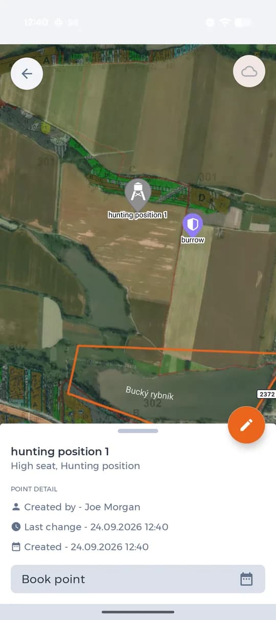 Un'altana nella mappa della riserva con il pulsante di prenotazione.